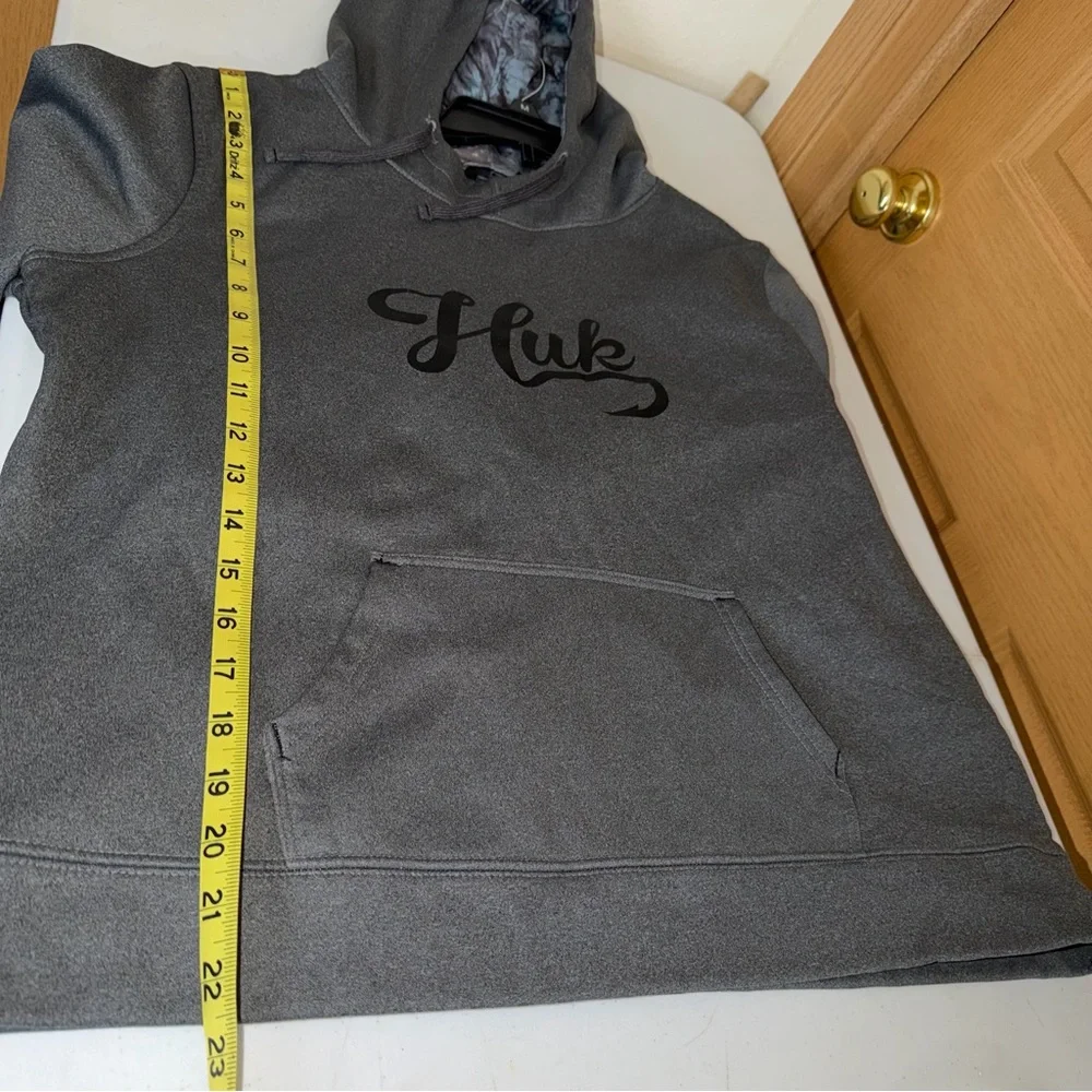 Huk Charcoal Sweatshirt size XL